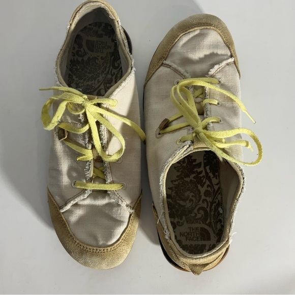 The North Face Molly Women’s Canvas & Suede Leather Upper Rubber Outsole Sz 9.5 - Picture 11 of 15